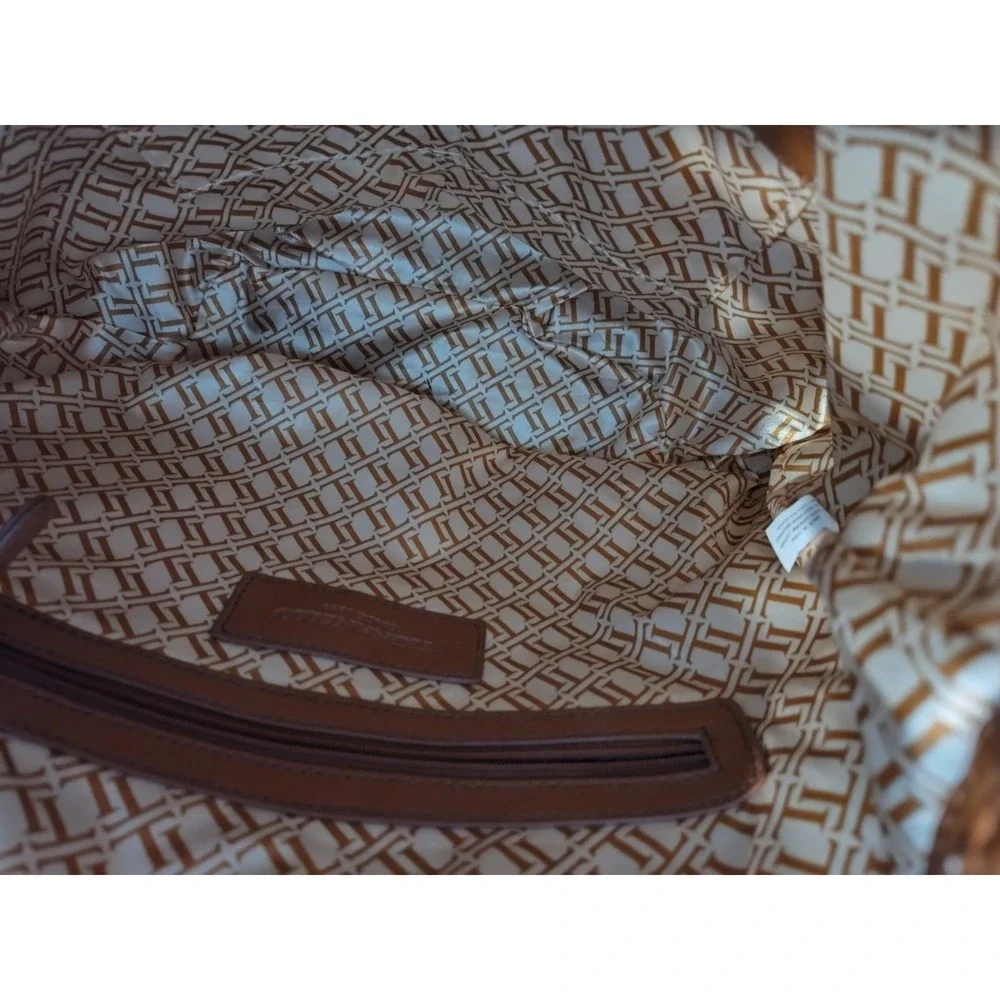 Tignanello‎ Women's Cream & Brown Leather Hobo Bag